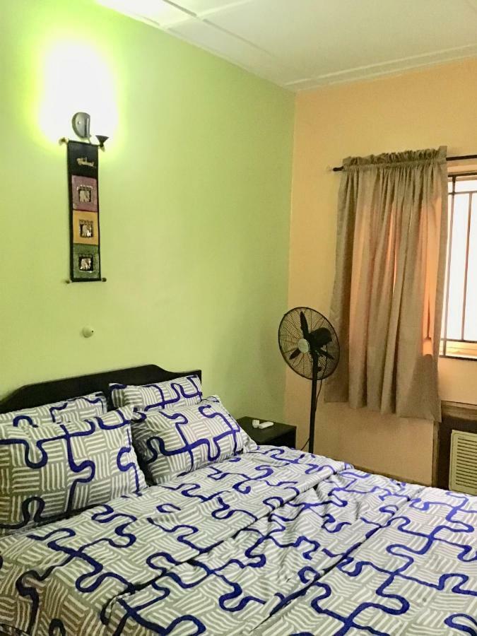 Gees Shortlets Apartments Lagos Ngoại thất bức ảnh