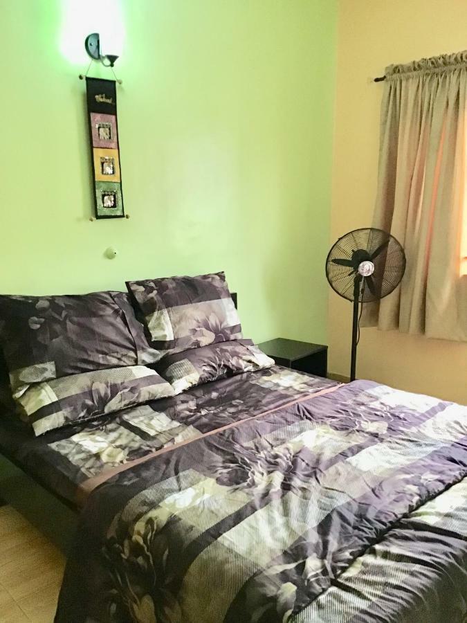 Gees Shortlets Apartments Lagos Ngoại thất bức ảnh