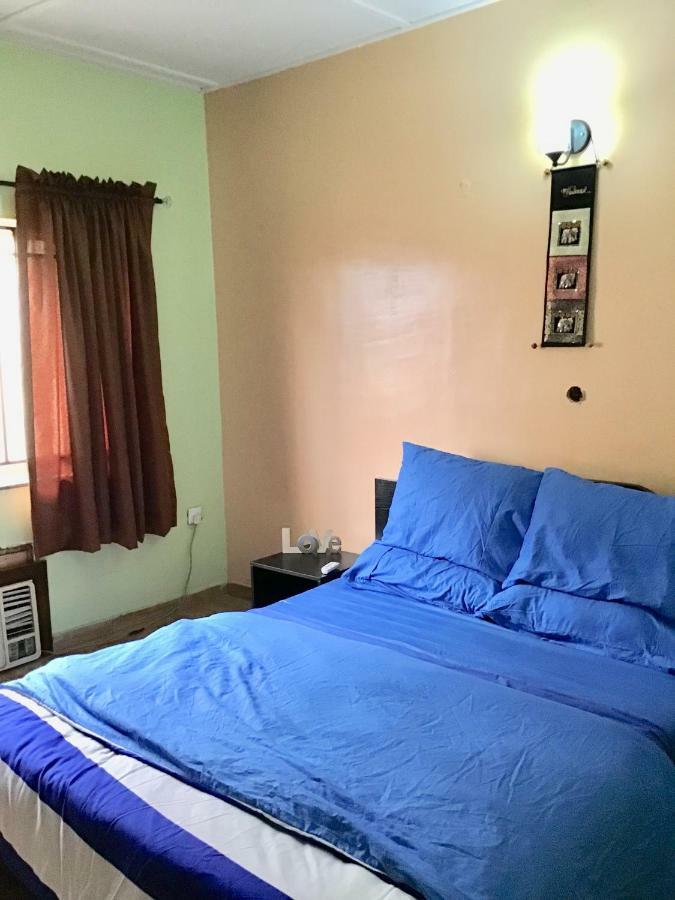 Gees Shortlets Apartments Lagos Ngoại thất bức ảnh