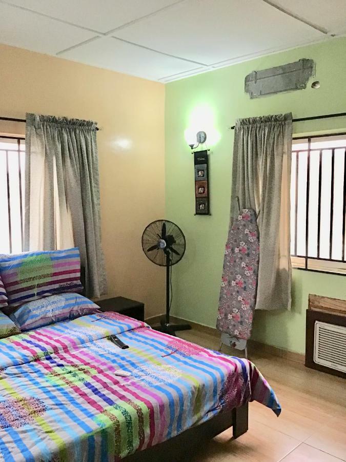 Gees Shortlets Apartments Lagos Ngoại thất bức ảnh